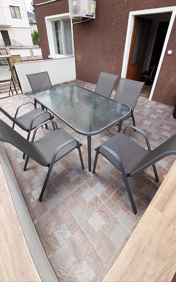 Къща За Гости Чечев Saparewa Banja Exterior foto