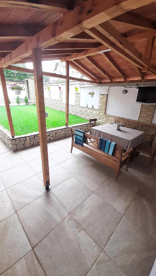 Къща За Гости Чечев Saparewa Banja Exterior foto